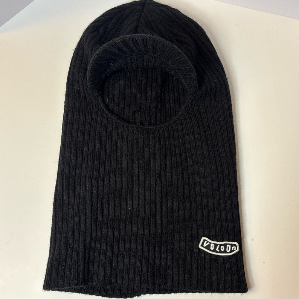 Volcom Black Knit Balaclava ideal for skiing